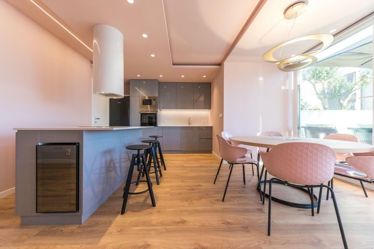 Glow Luxury Apartment With Terrace And Jacuzzi Split Exterior photo